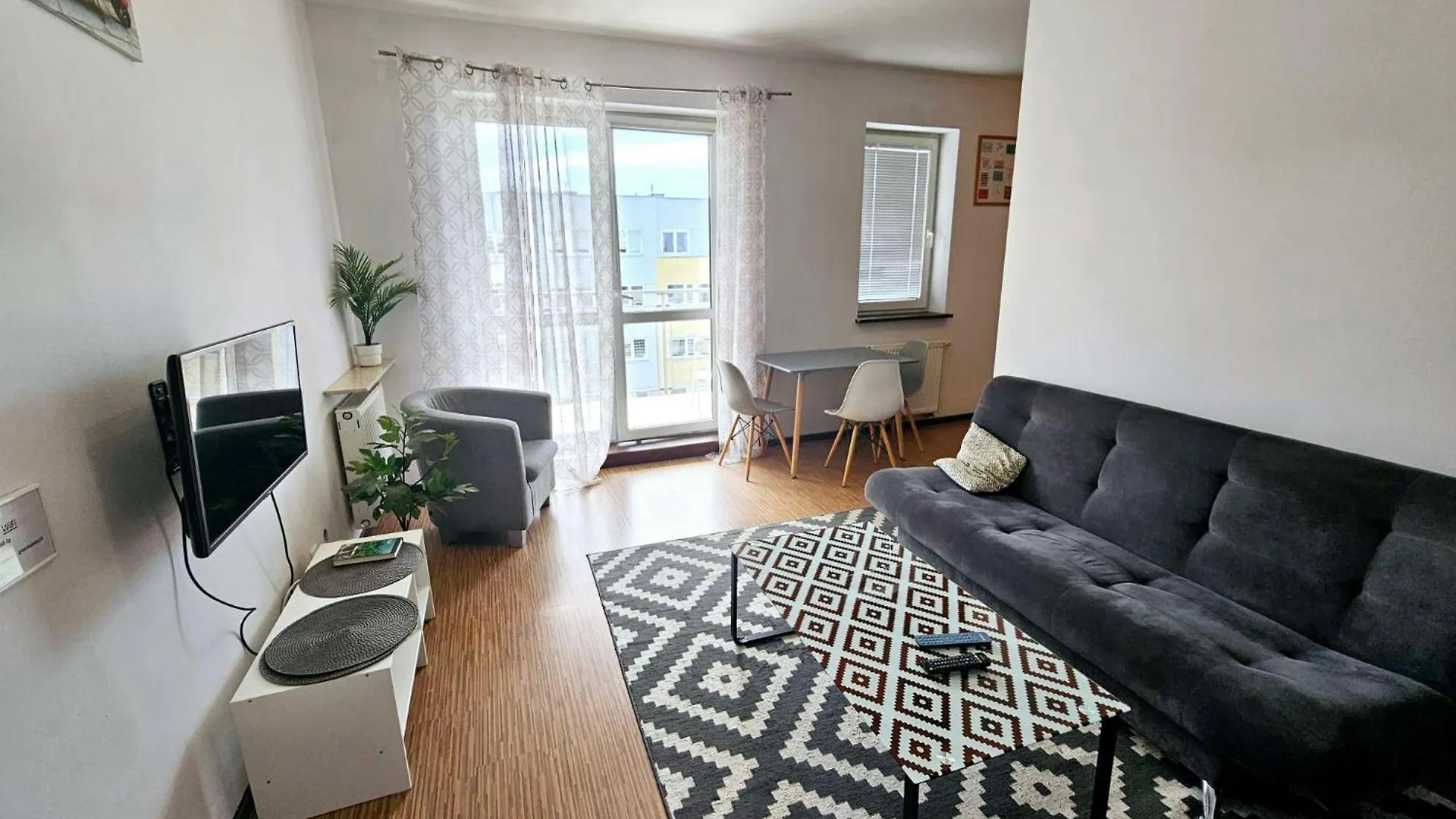 Fresh Green Kabaty Apartment 4 Βαρσοβία